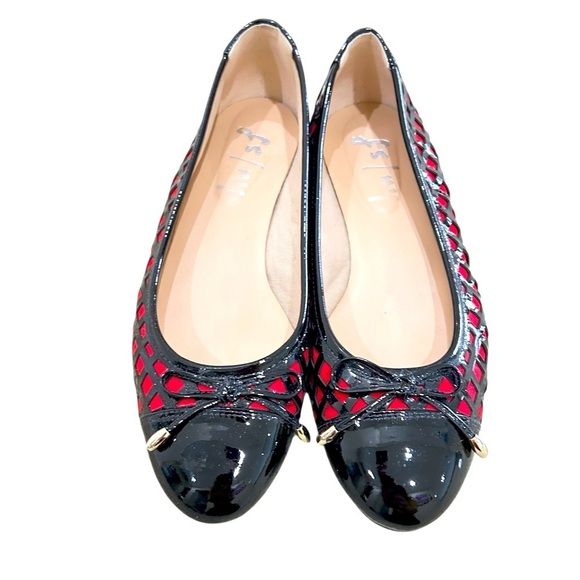 Fs/ny red & black patent laser cut round toe ballet flat shoes size 8 - Picture 3 of 9